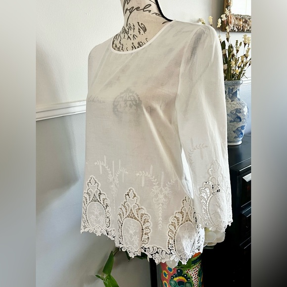 EUC Everly Elegant White Lace Women's Peasant Top Lace Embroidered Button Medium - Picture 6 of 14